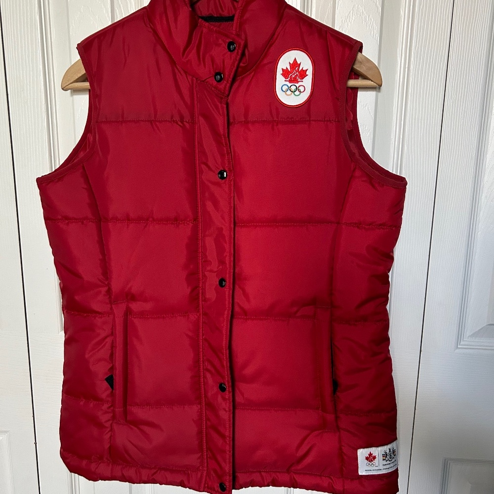 Hudson Bay 2010 Vancouver Olympics Vest Red Womens Small